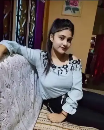 Call Girls Service in Jaisinghnagar