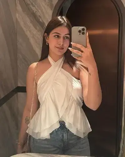 Call Girl Jaisinghnagar